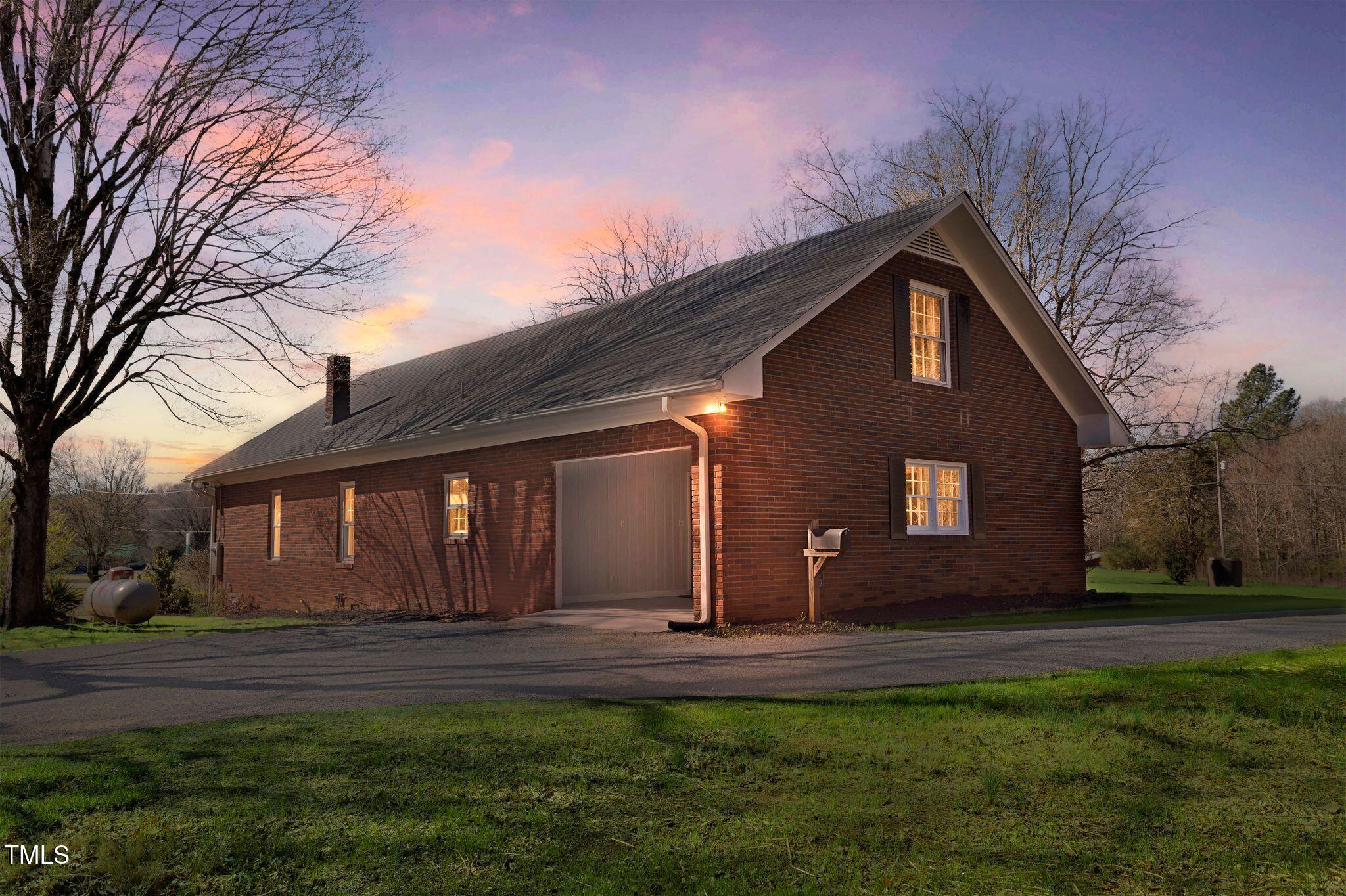 3719 Grantville Lane