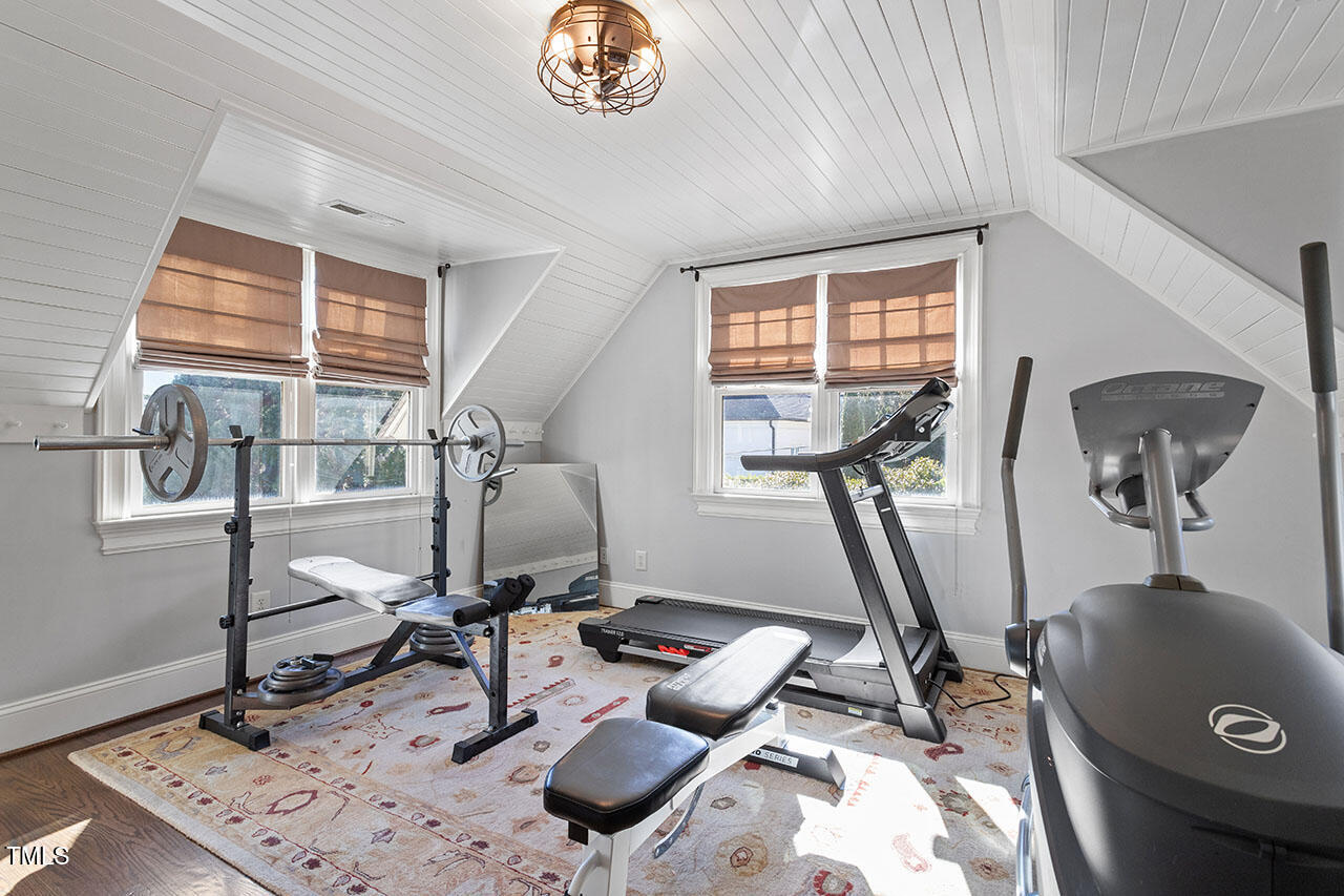 Raleigh, North Carolina 27608, United States, 5 Bedrooms Bedrooms, ,6 BathroomsBathrooms,Residential,Pending,27920