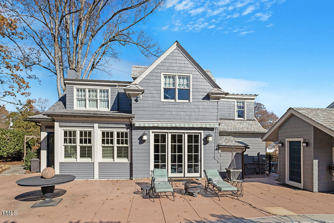 Raleigh, North Carolina 27608, United States, 5 Bedrooms Bedrooms, ,6 BathroomsBathrooms,Residential,Pending,27920