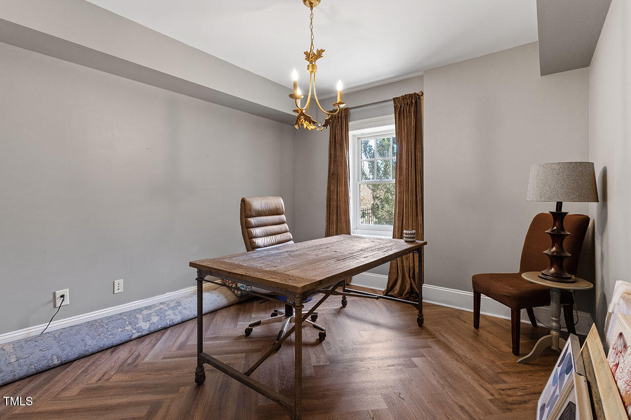 Raleigh, North Carolina 27608, United States, 5 Bedrooms Bedrooms, ,6 BathroomsBathrooms,Residential,Pending,27920