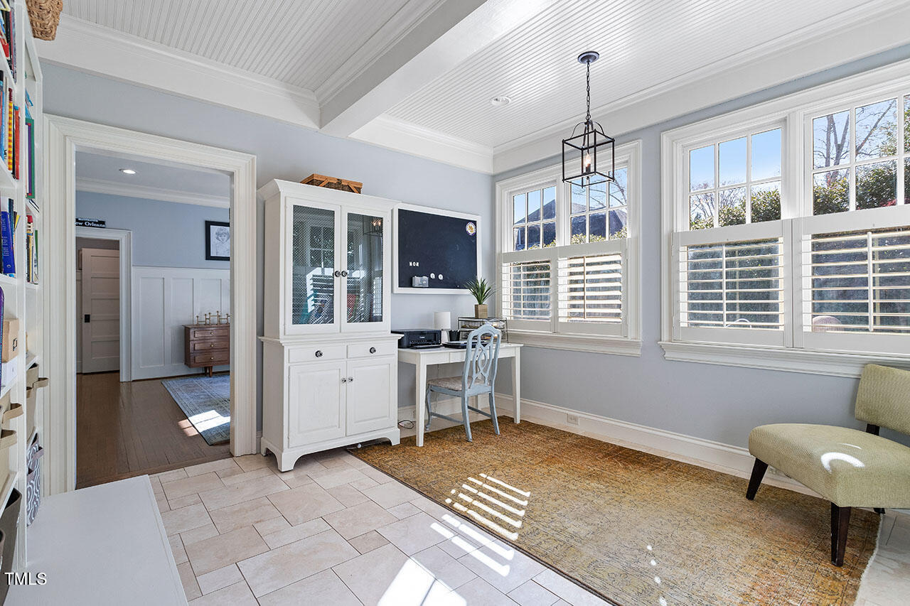 Raleigh, North Carolina 27608, United States, 5 Bedrooms Bedrooms, ,6 BathroomsBathrooms,Residential,Pending,27920