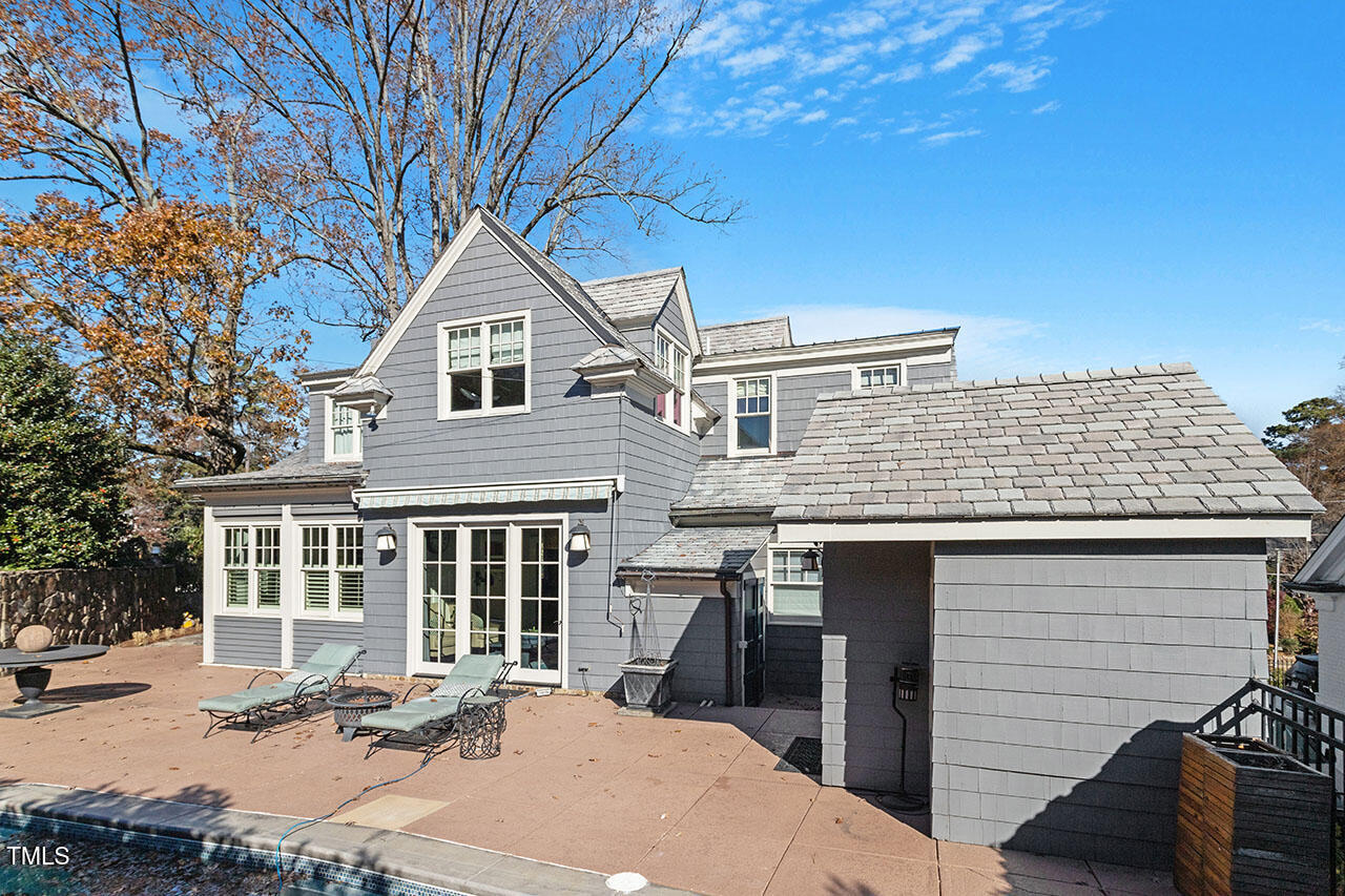 Raleigh, North Carolina 27608, United States, 5 Bedrooms Bedrooms, ,6 BathroomsBathrooms,Residential,Pending,27920