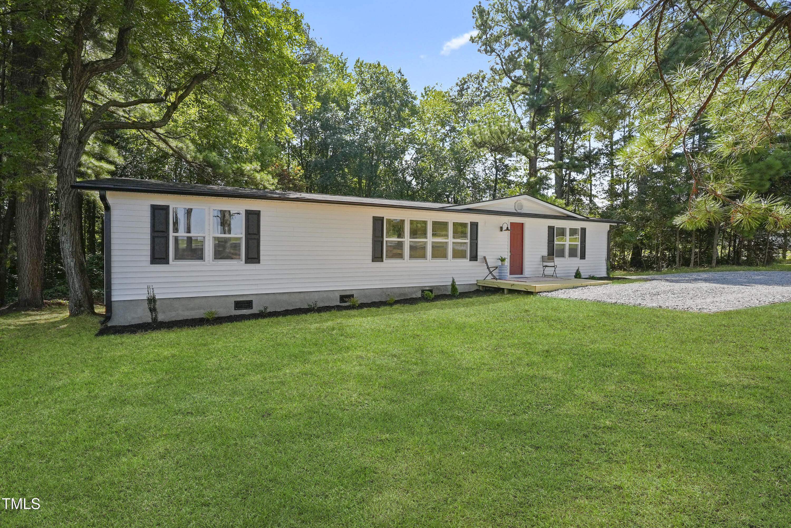 643 Tingen Road
