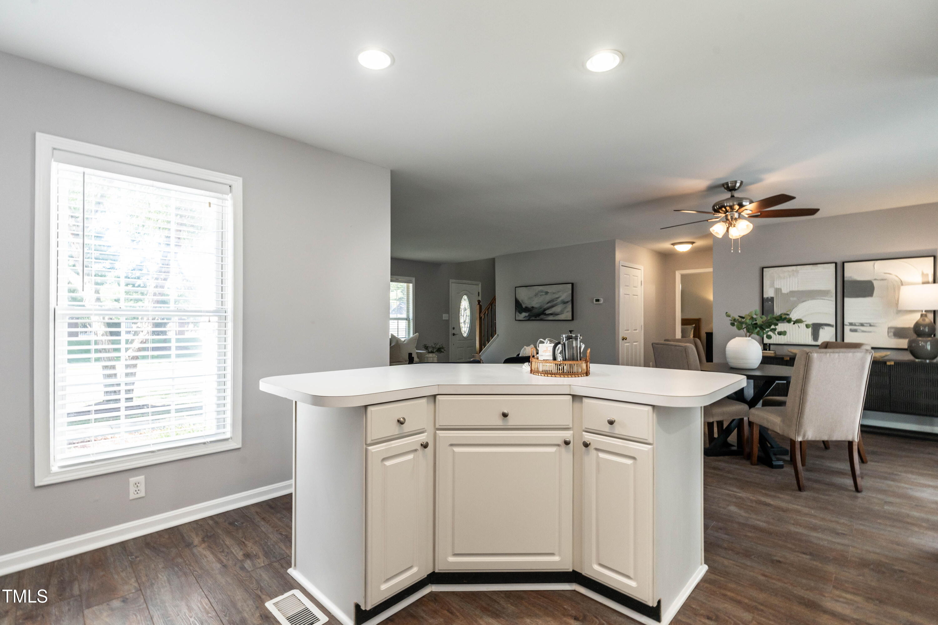 Wake Forest, North Carolina 27587, United States, 4 Bedrooms Bedrooms, ,3 BathroomsBathrooms,Residential,Pending,153923