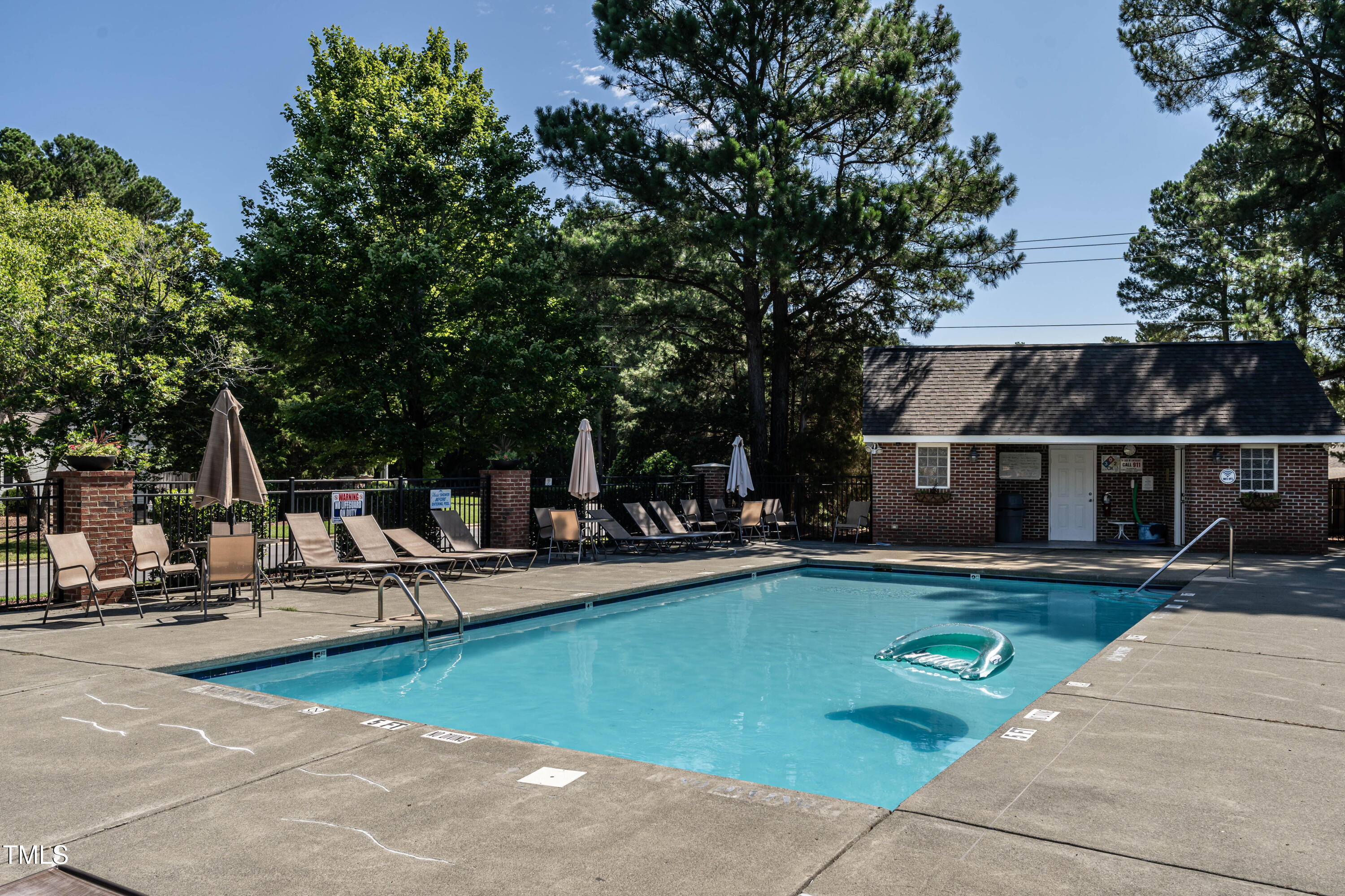 Wake Forest, North Carolina 27587, United States, 4 Bedrooms Bedrooms, ,3 BathroomsBathrooms,Residential,Pending,153923