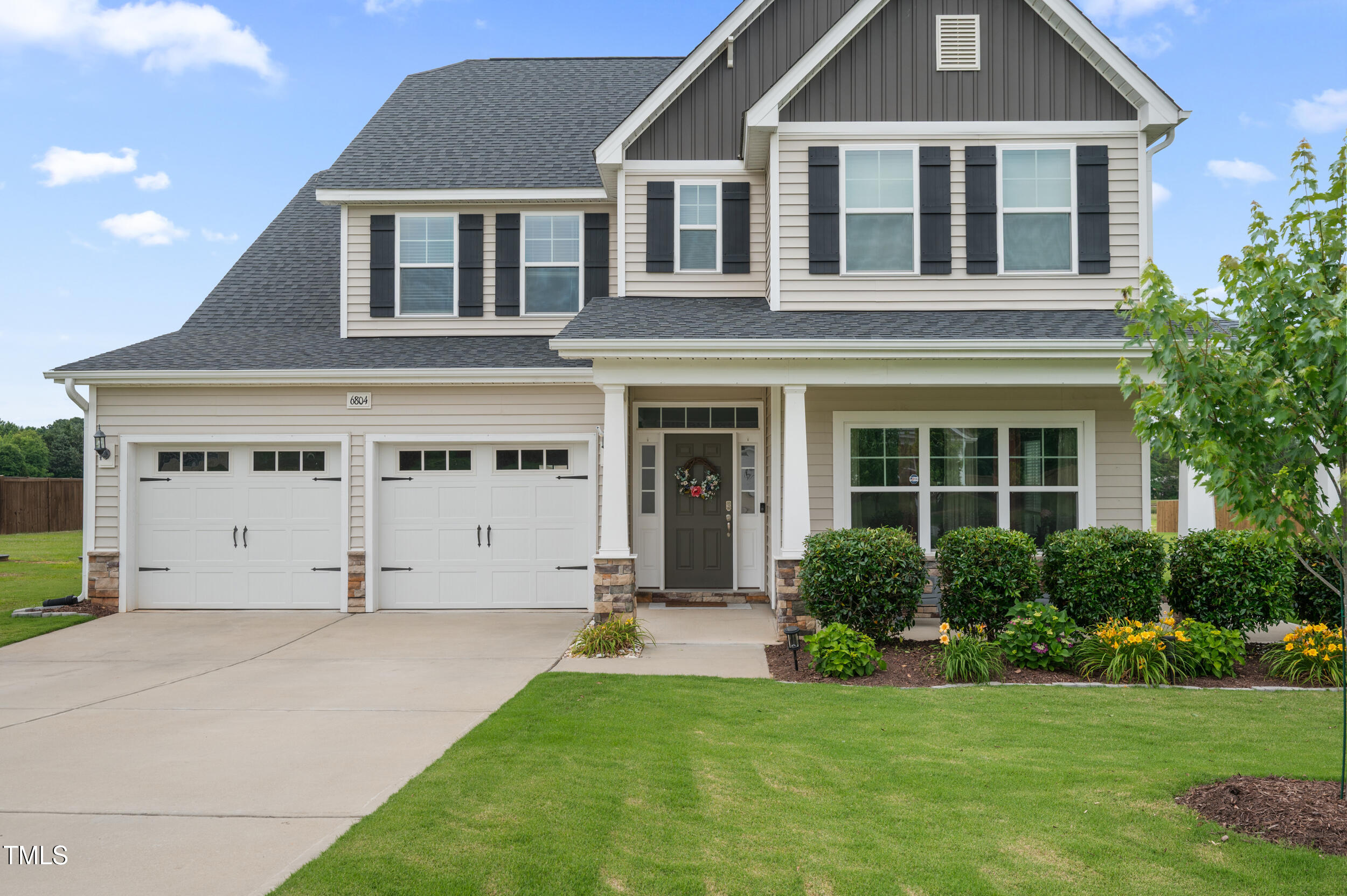 6804 Arlington Oaks Trail