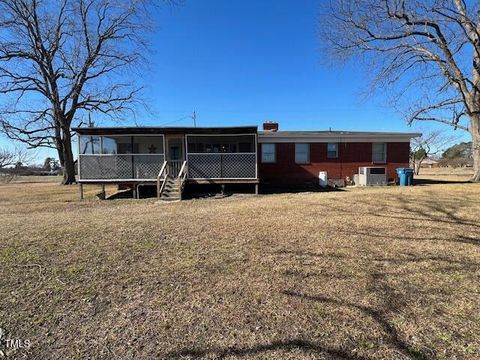 A home in Dunn