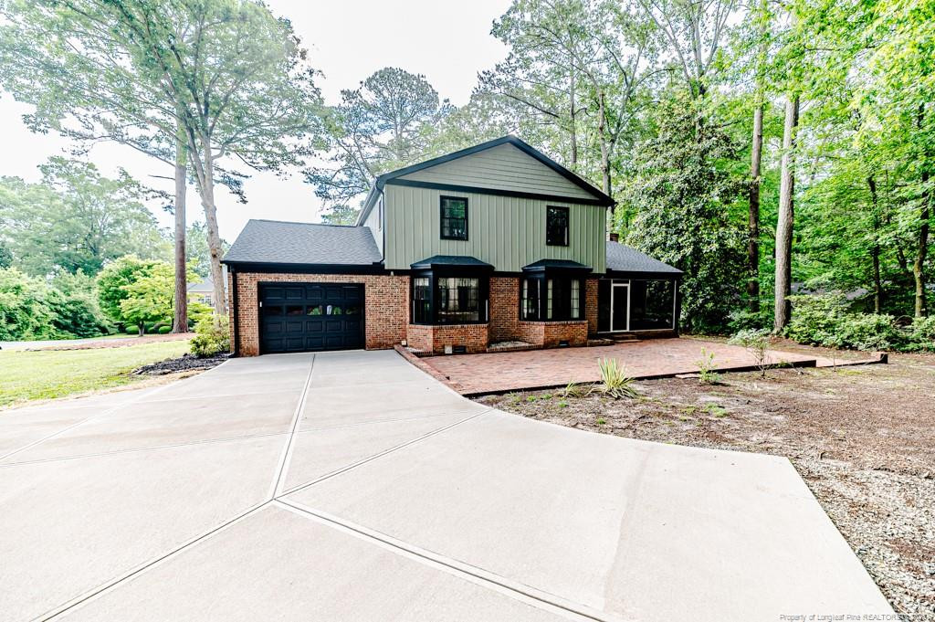 225 Lakeview Drive