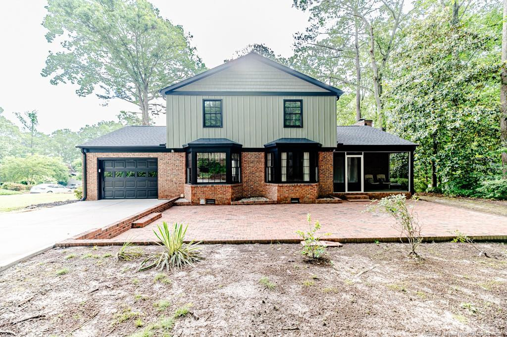 225 Lakeview Drive