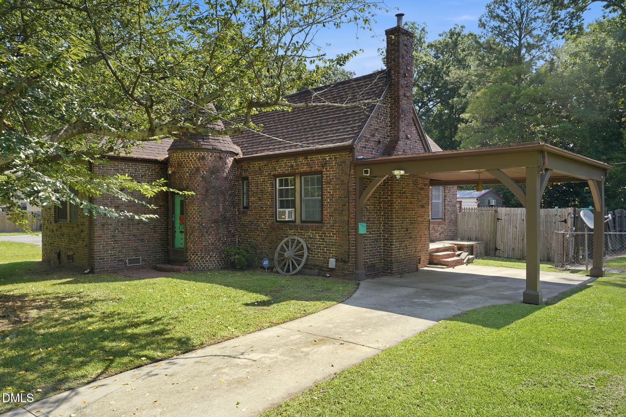 112 S Audubon Avenue
