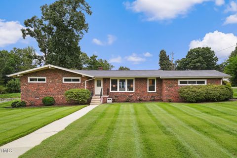 1242 Dogwood Street Burlington NC 27217