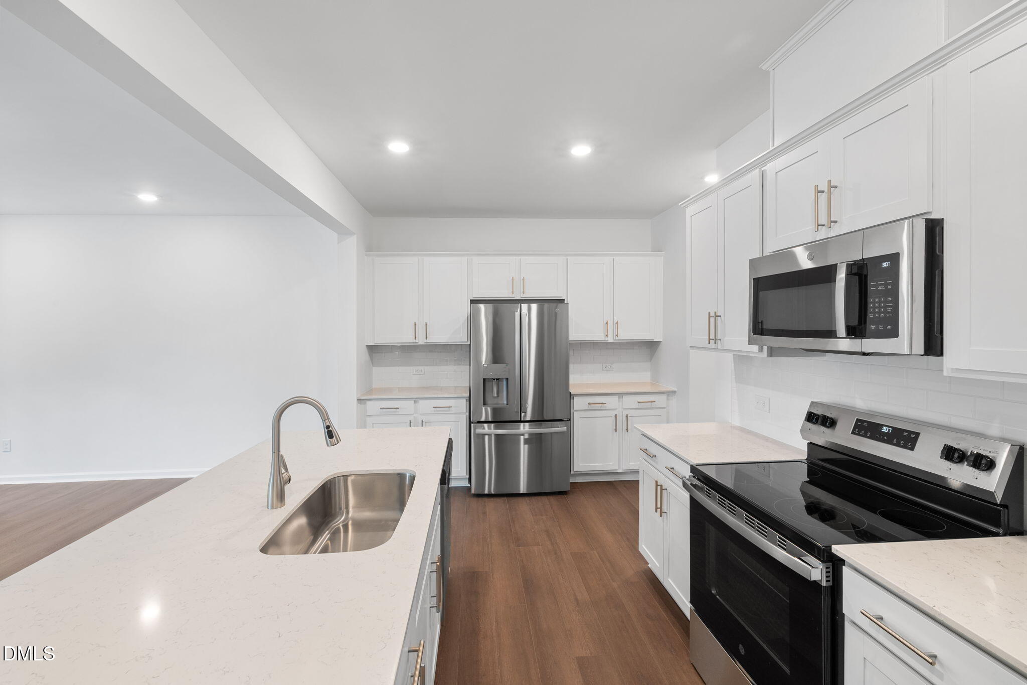 Rolesville, North Carolina 27571, United States, 3 Bedrooms Bedrooms, ,3 BathroomsBathrooms,Residential,Active,198743