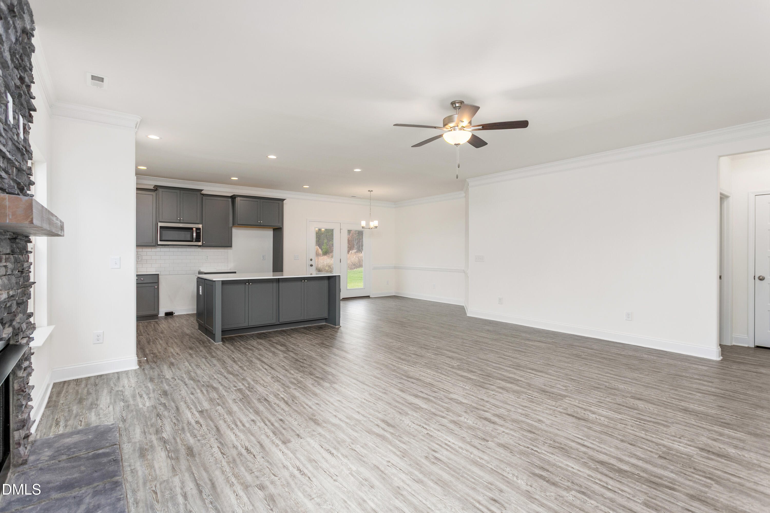 1926 Darrell Drive 13