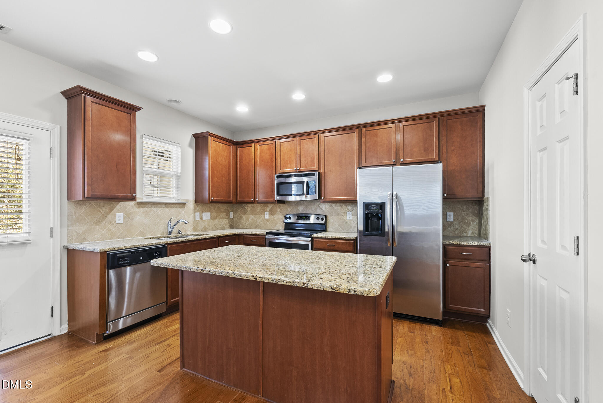 404 Provincial Street