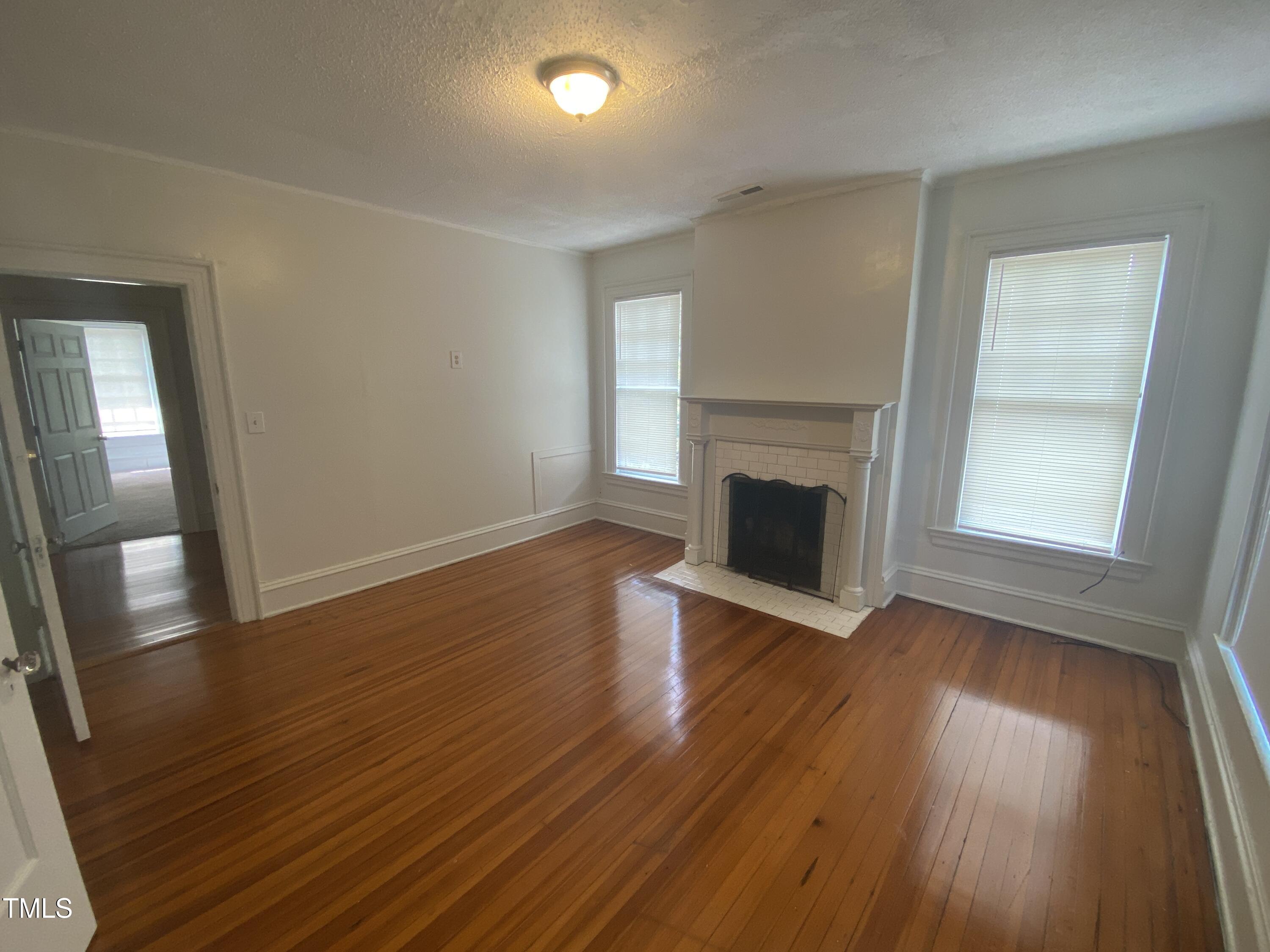 902 Vickers Avenue