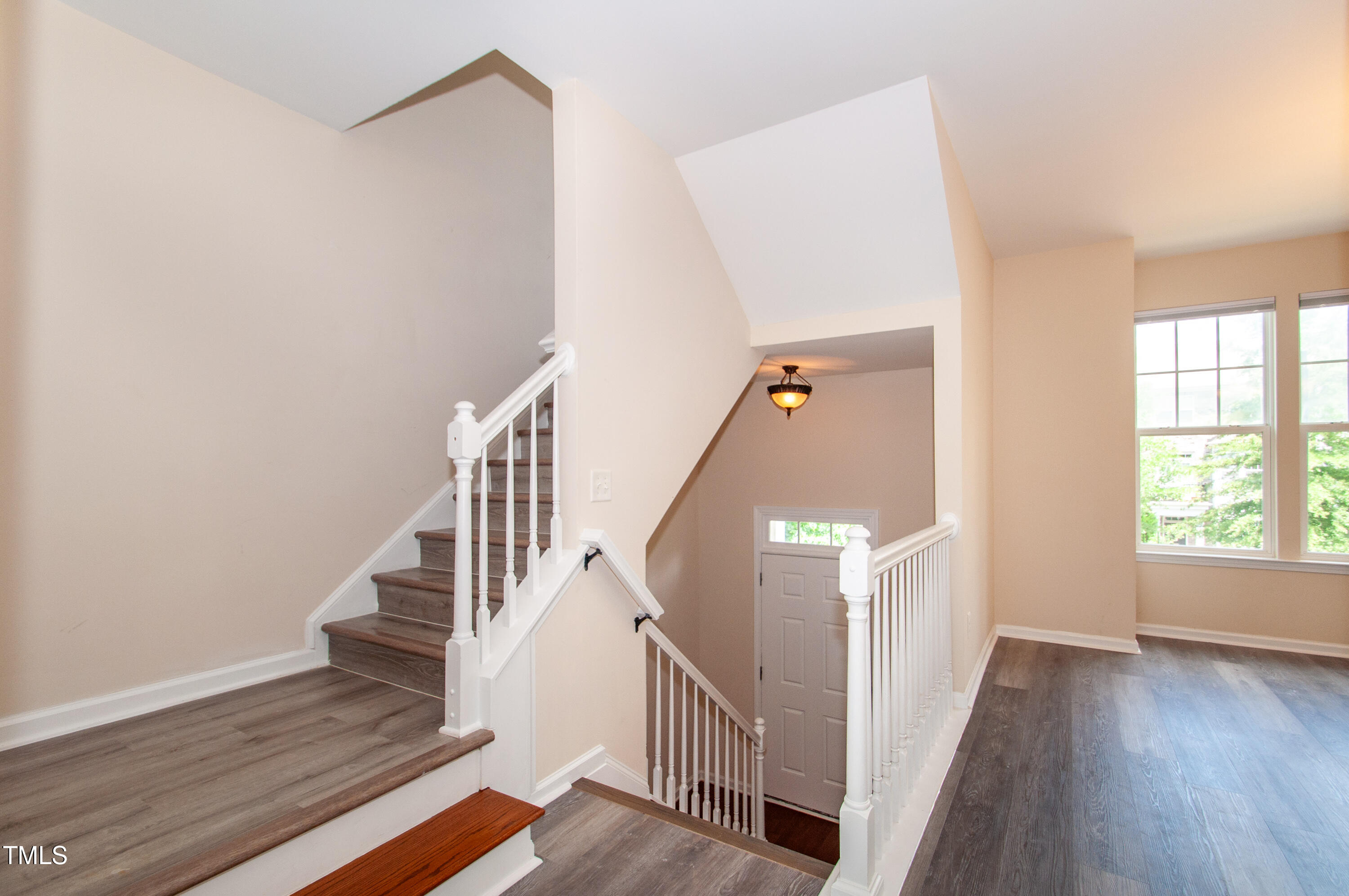10119 Glen Autumn Road