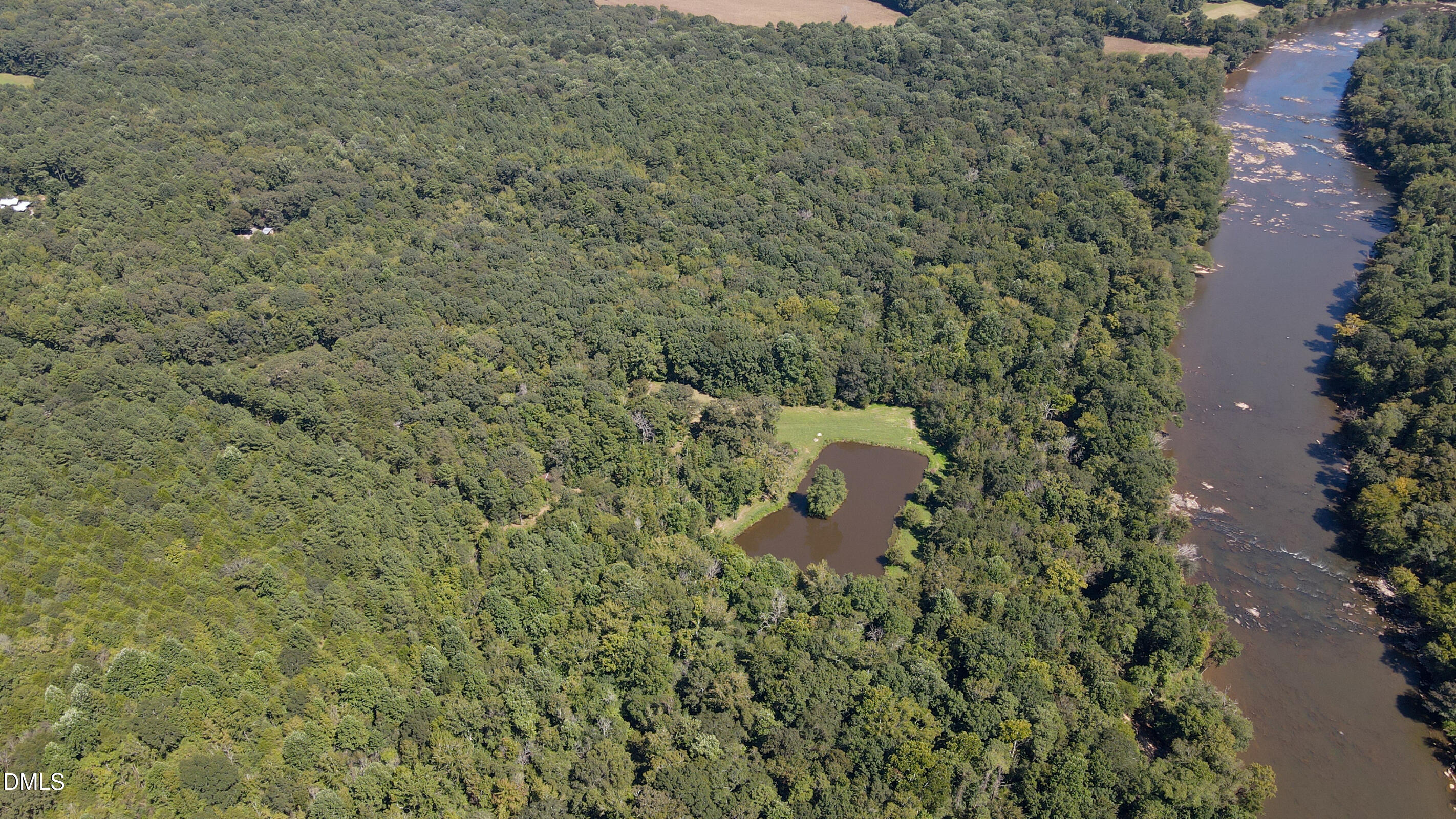 884 Windsor Rd, Tract One