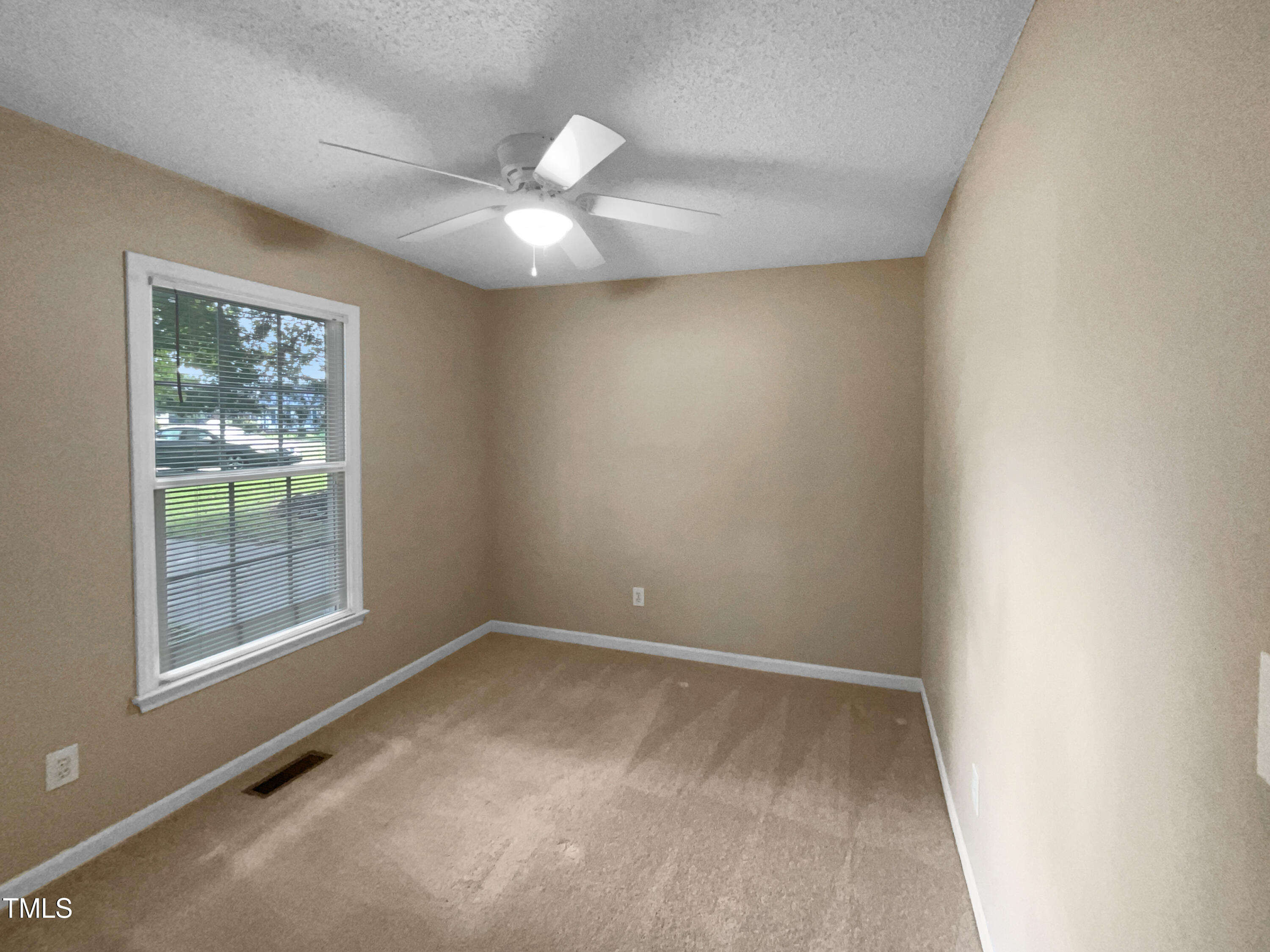 404 Helleri Court