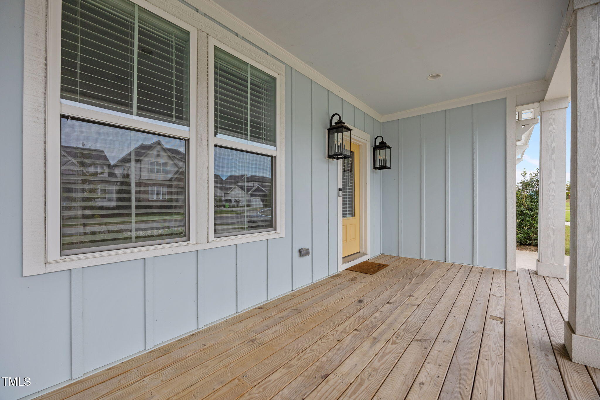 1573 Lone Prairie Drive