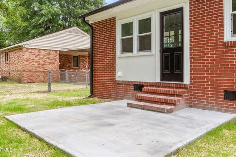Single Family Residence in Goldsboro NC 1703 Elm Street 20.jpg