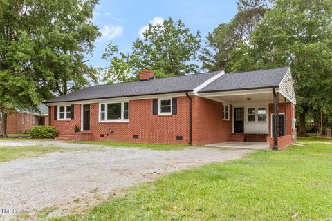 Single Family Residence in Goldsboro NC 1703 Elm Street 22.jpg