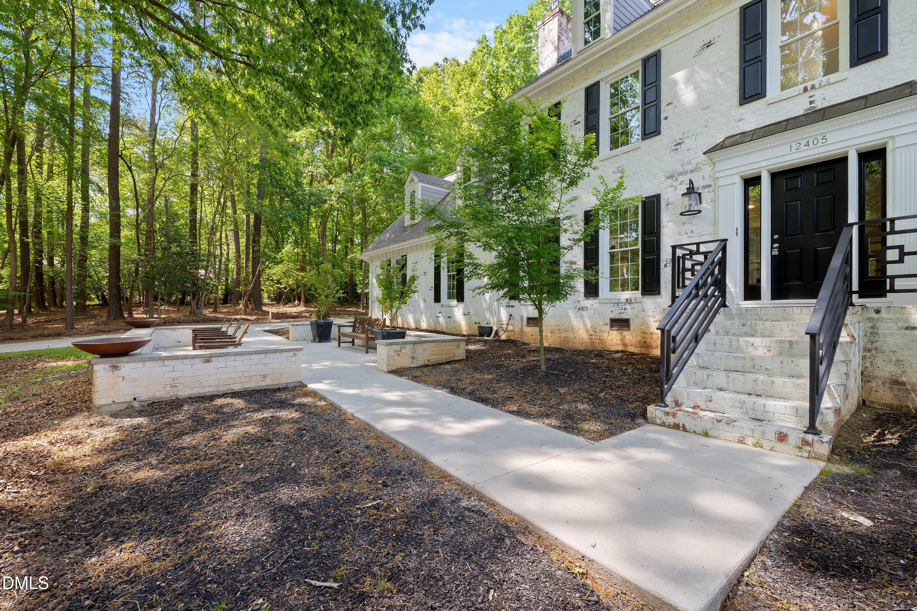 12405 Shallowford Drive