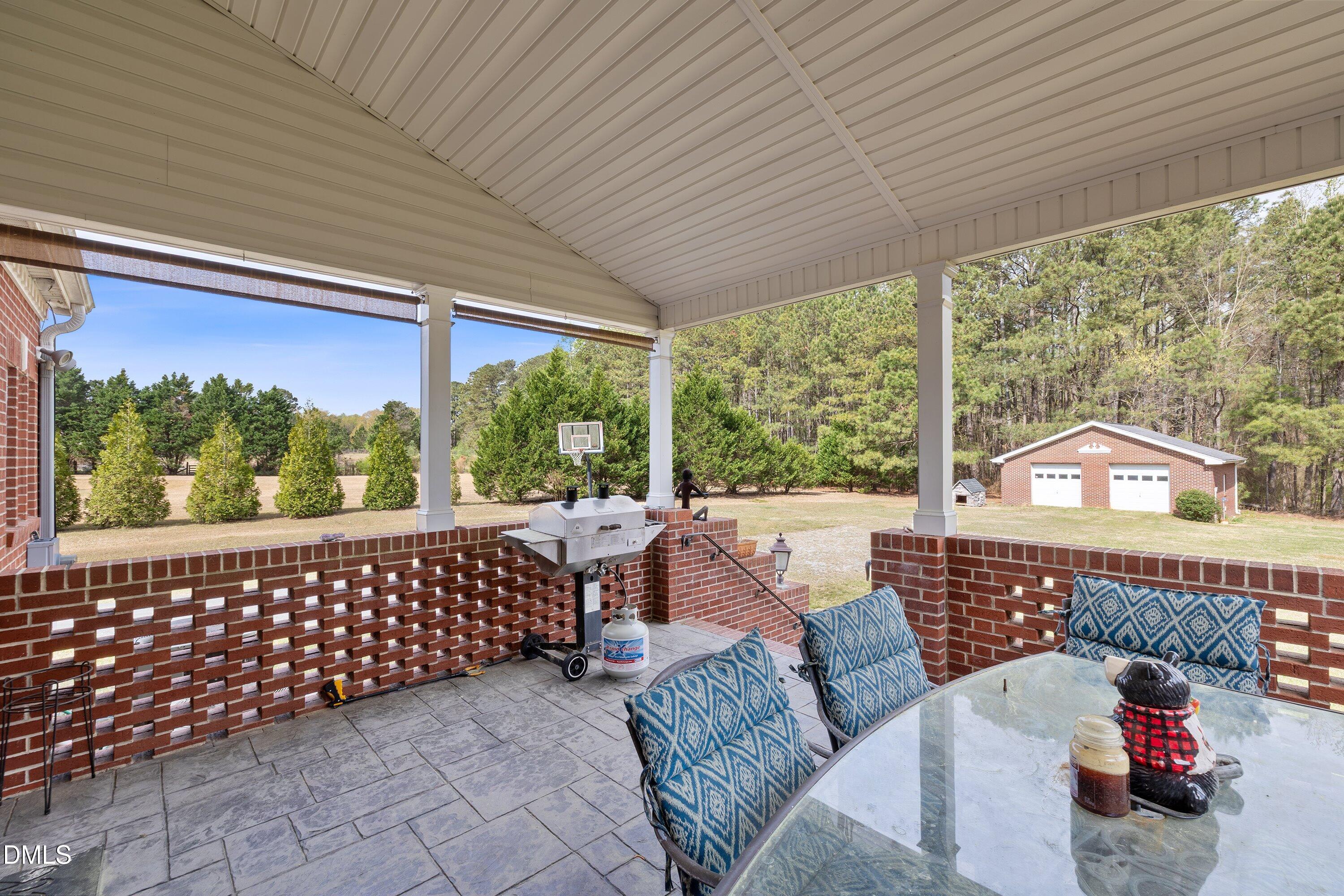 2265 Bud Lipscomb Road
