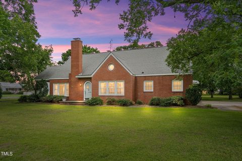 A home in La Grange