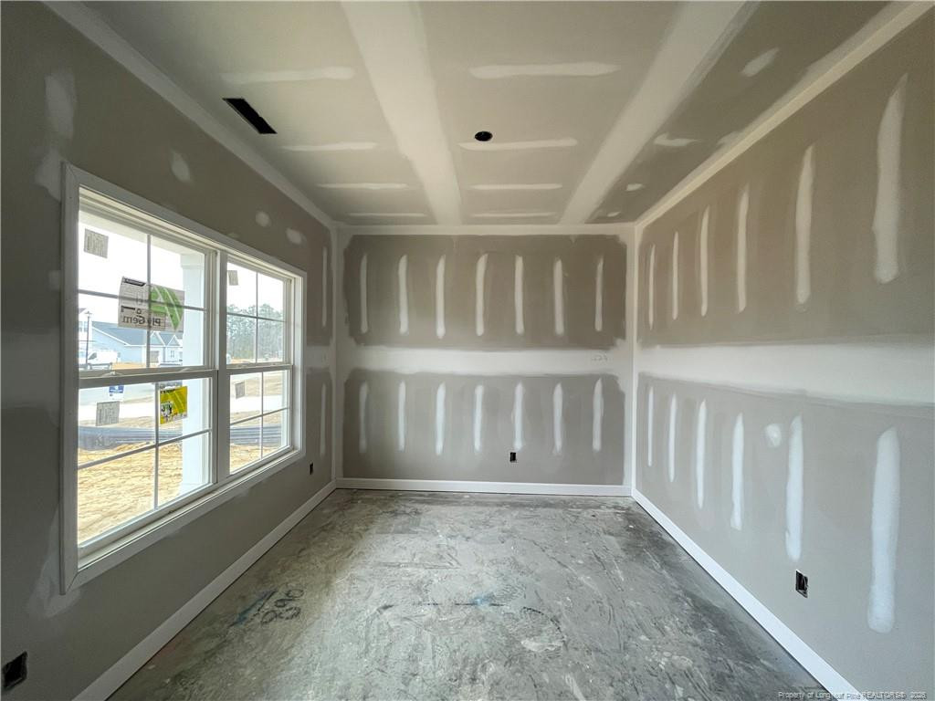 1712 Man O War Drive