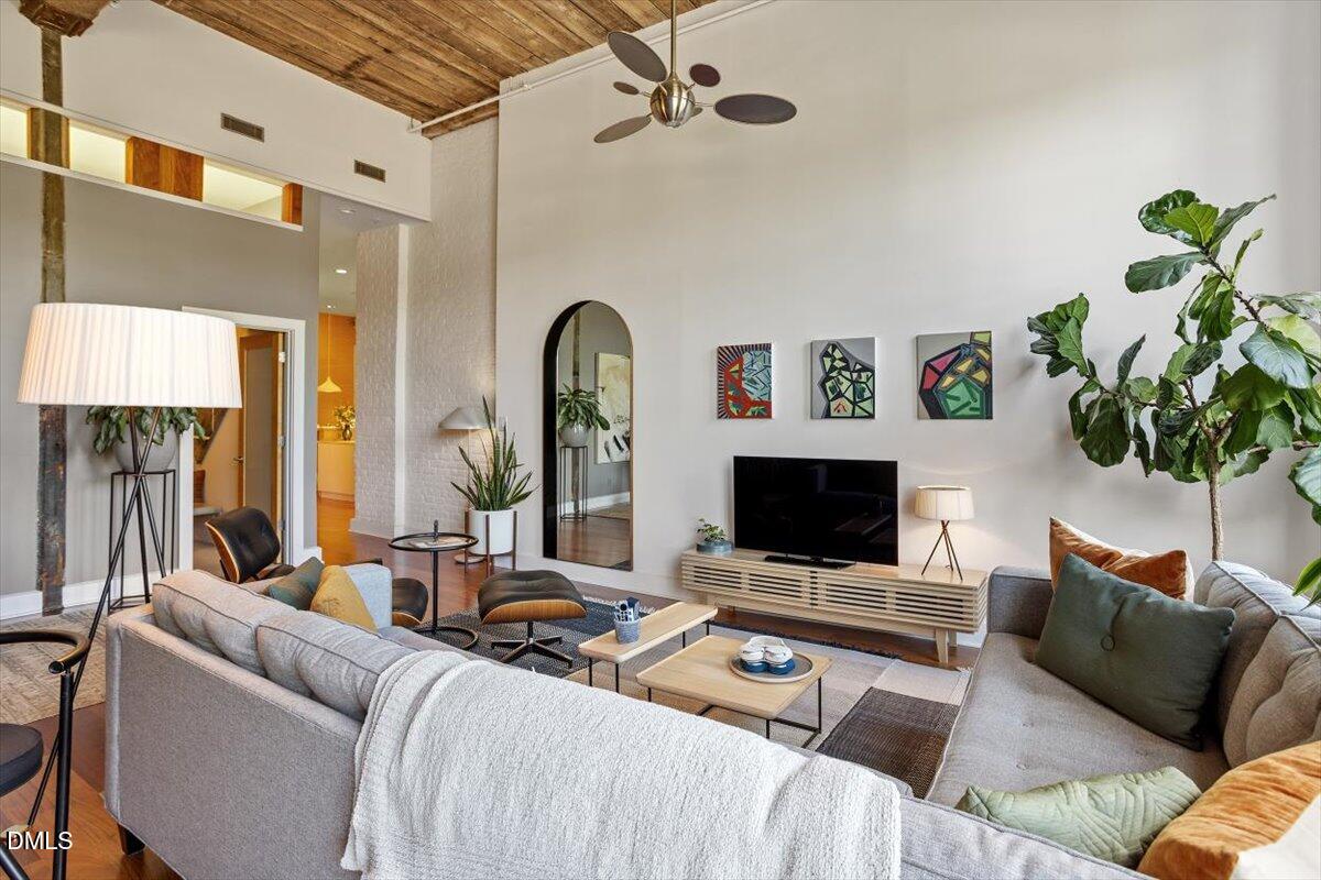 614 Capital Boulevard 106
