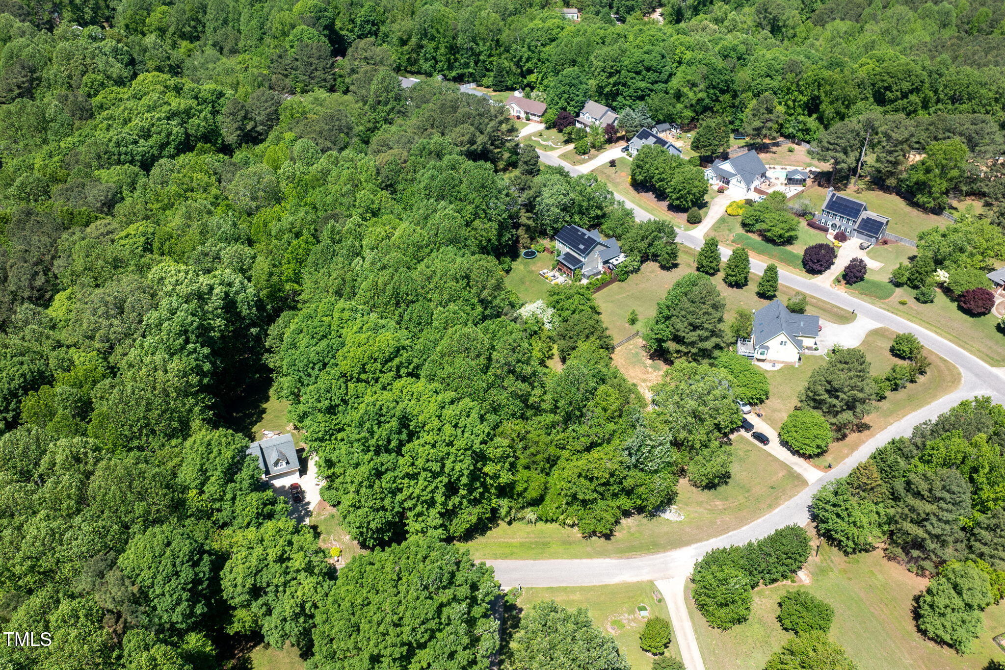 5512 Glenhurst North Drive