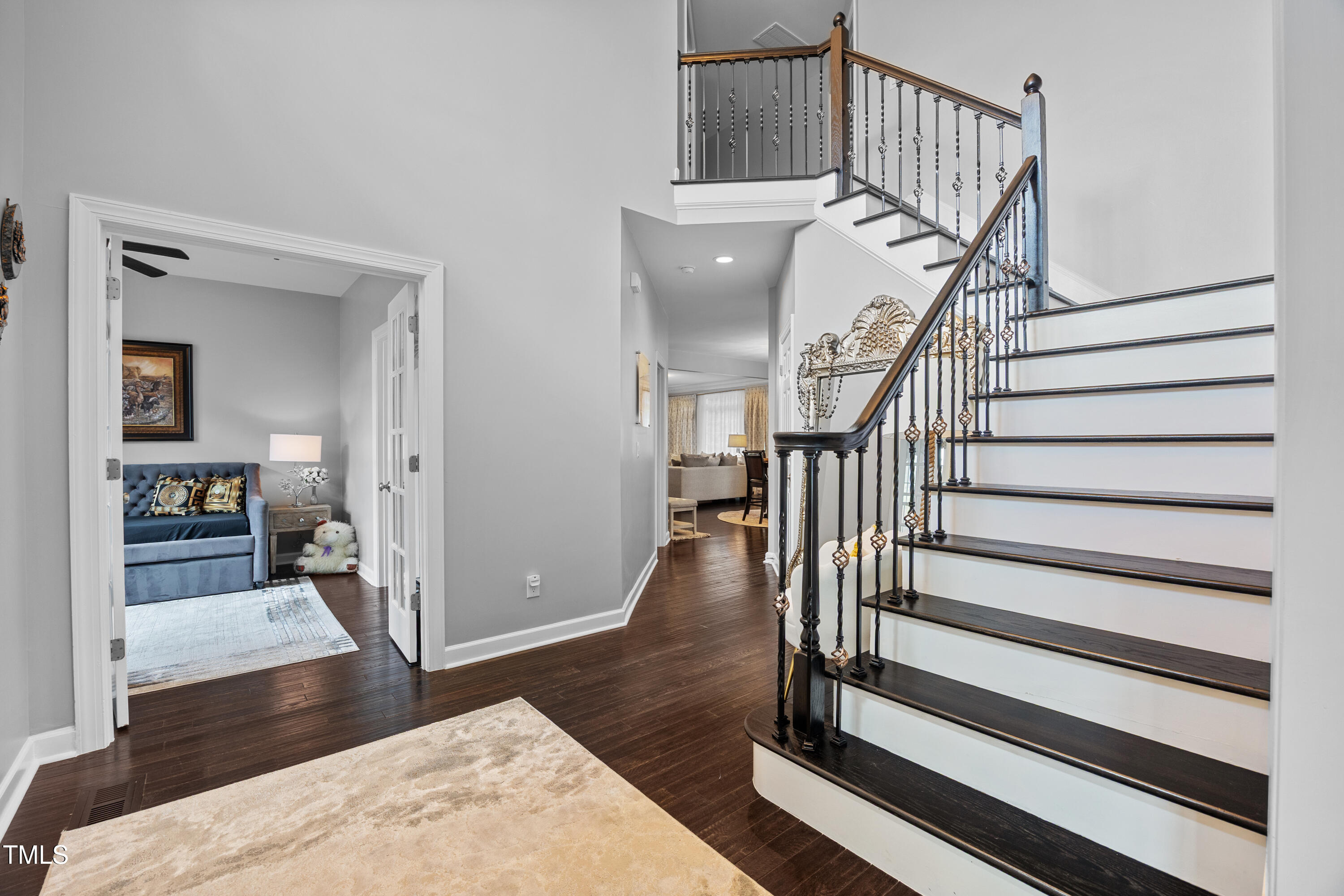 1637 Dodford Court