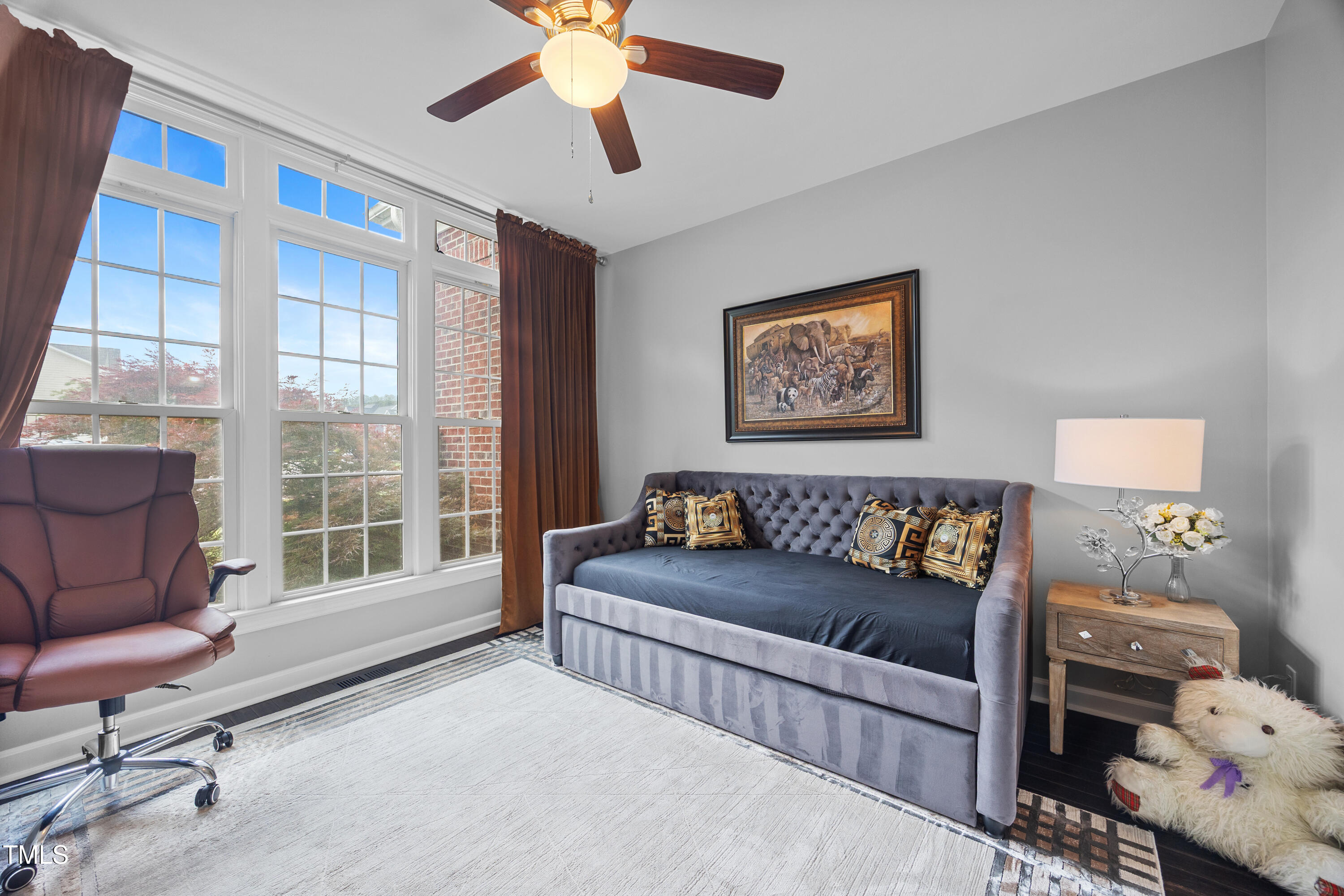 1637 Dodford Court