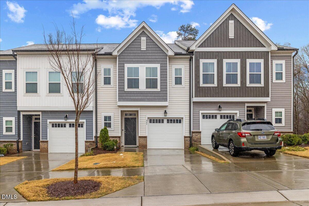 845 Oak Center Drive