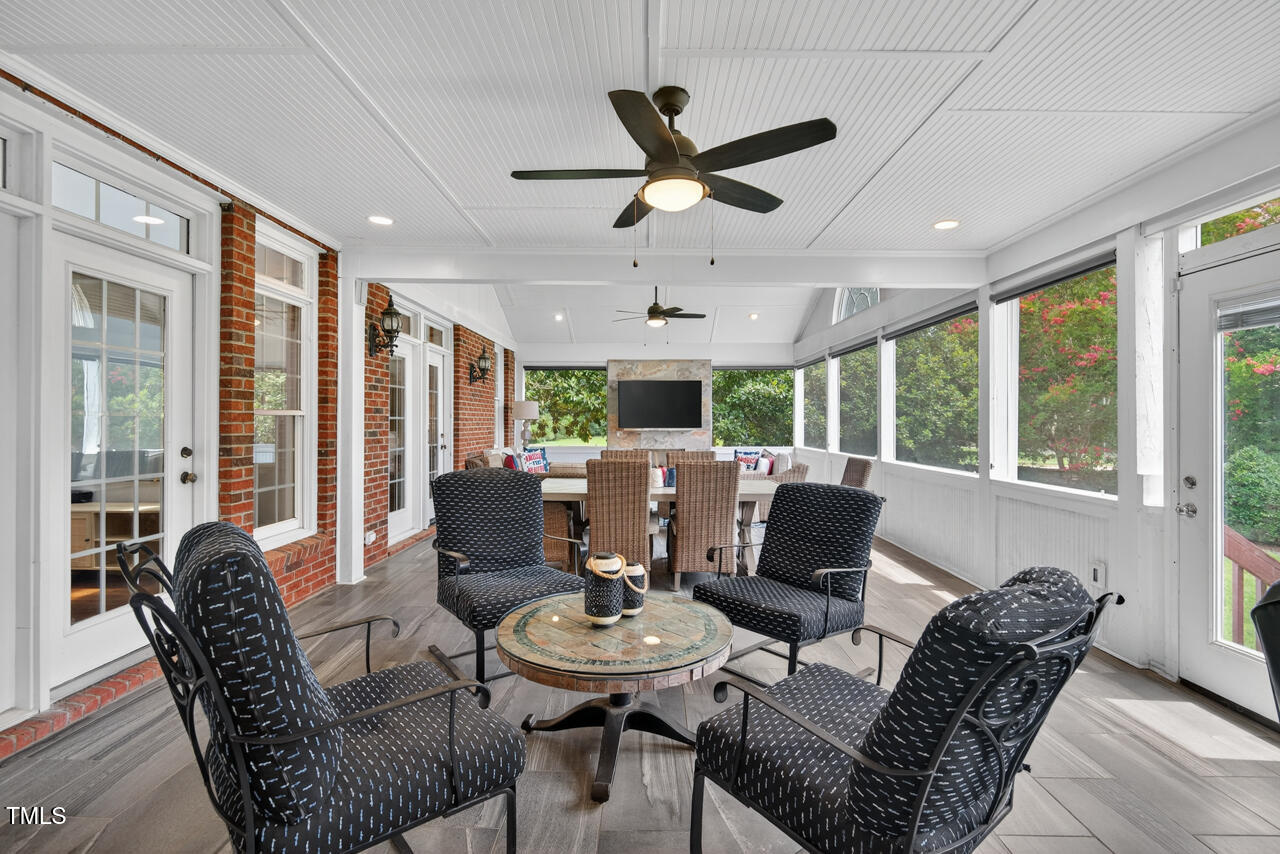 Durham, North Carolina 27705, United States, 4 Bedrooms Bedrooms, ,5 BathroomsBathrooms,Residential,Active,191535