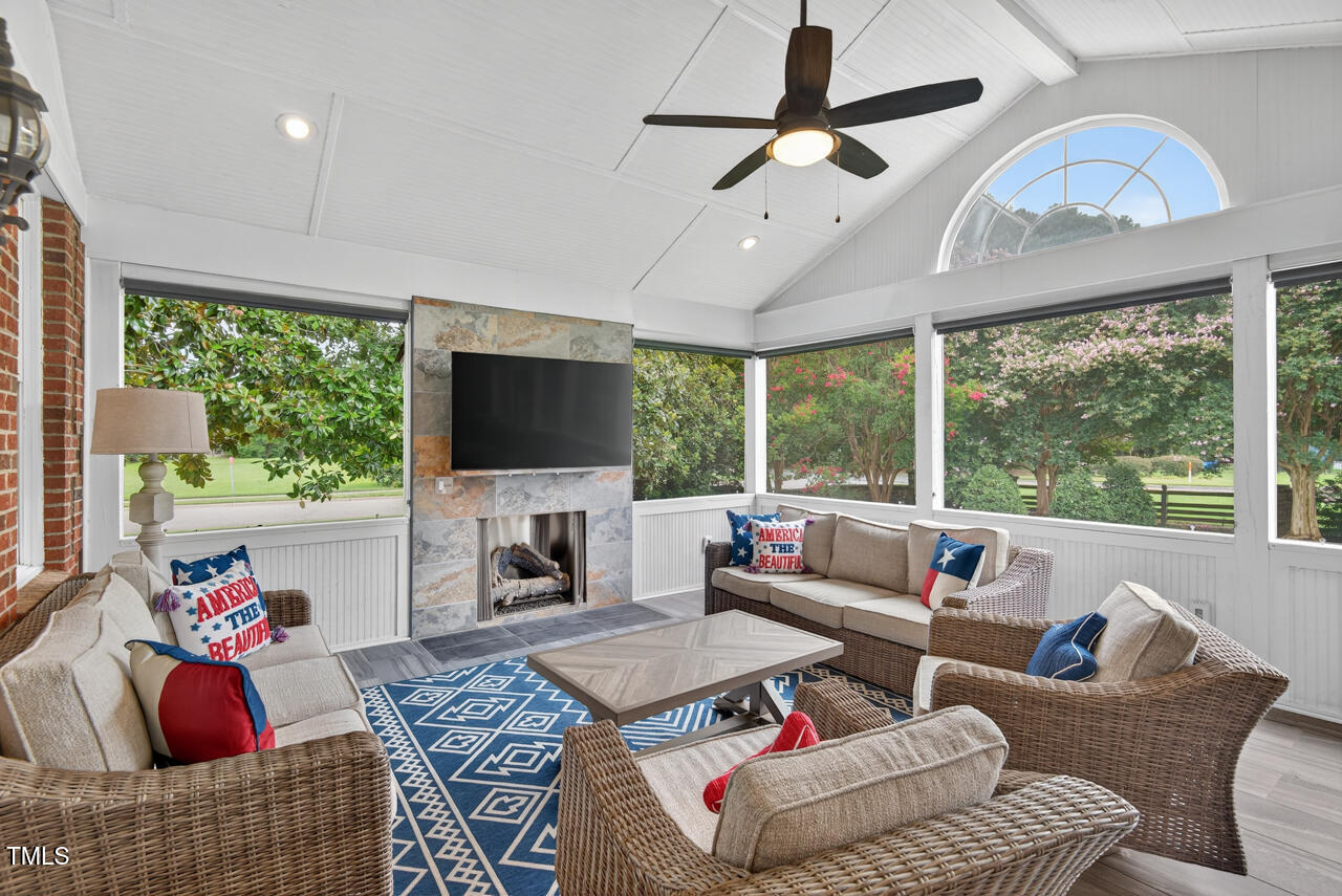 Durham, North Carolina 27705, United States, 4 Bedrooms Bedrooms, ,5 BathroomsBathrooms,Residential,Active,191535