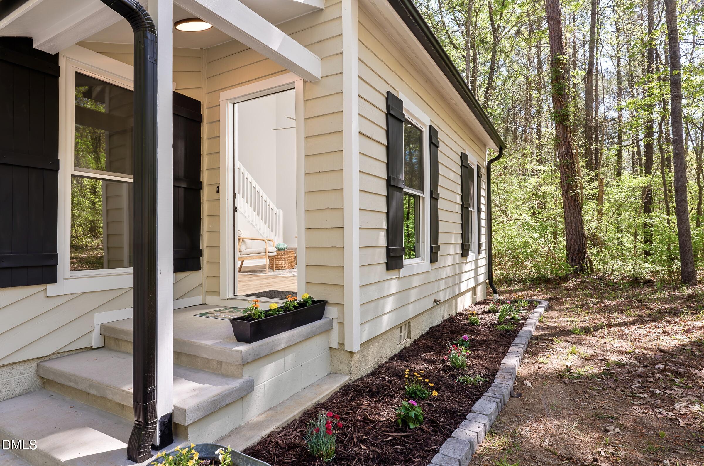 2101 Snow Valley Road