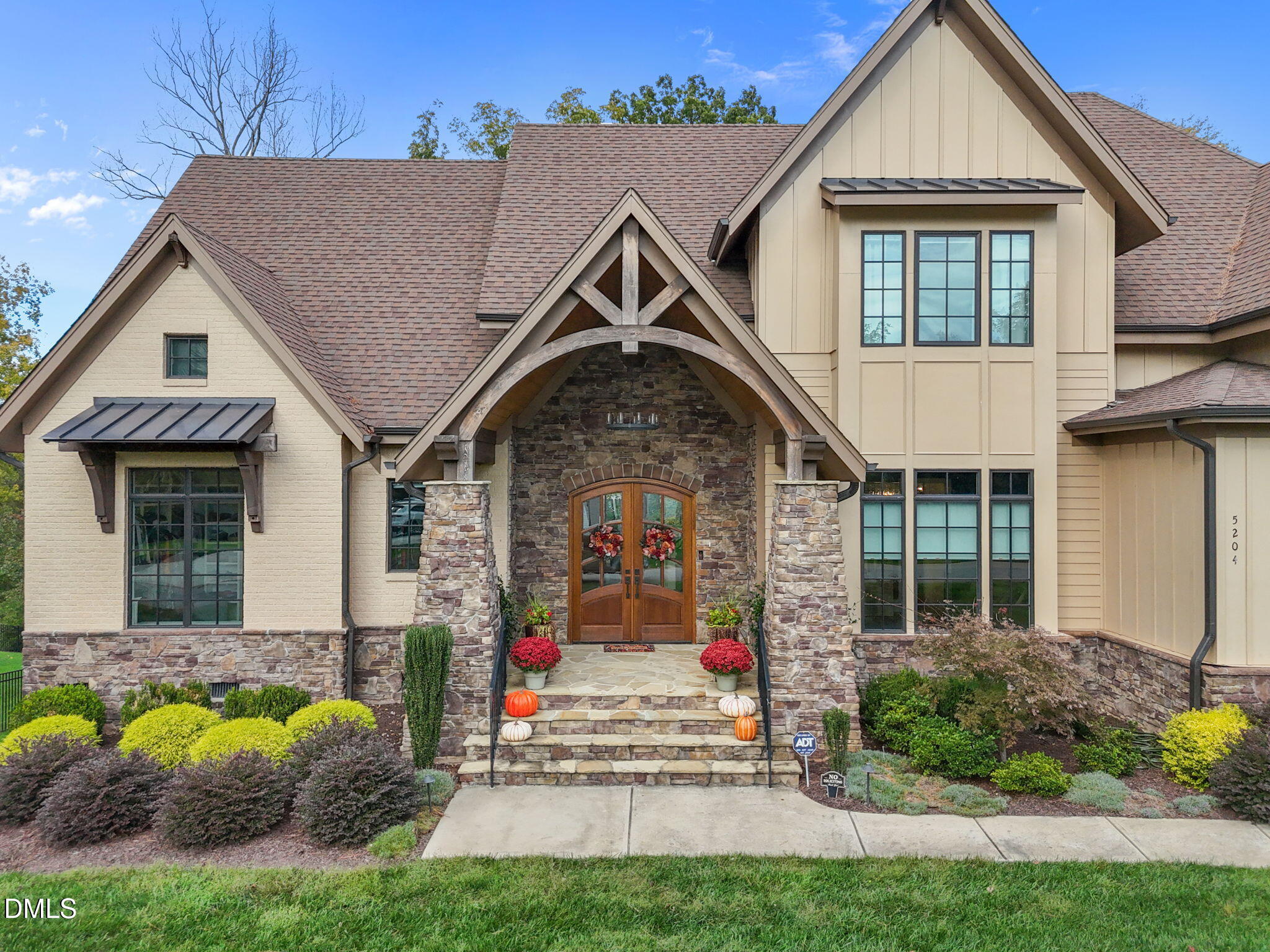 5204 Barton View Court