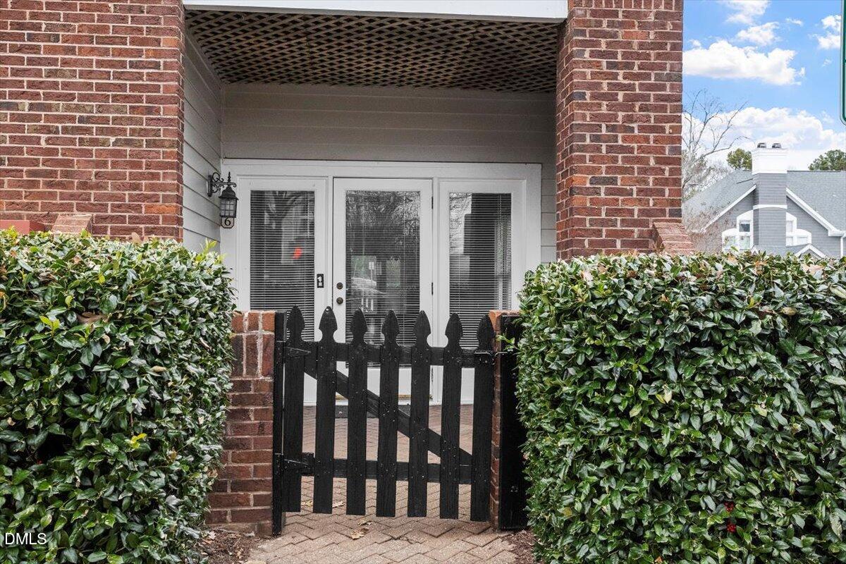 1001 Brighthurst Drive 106