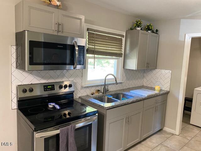 1221 Woodbriar Avenue