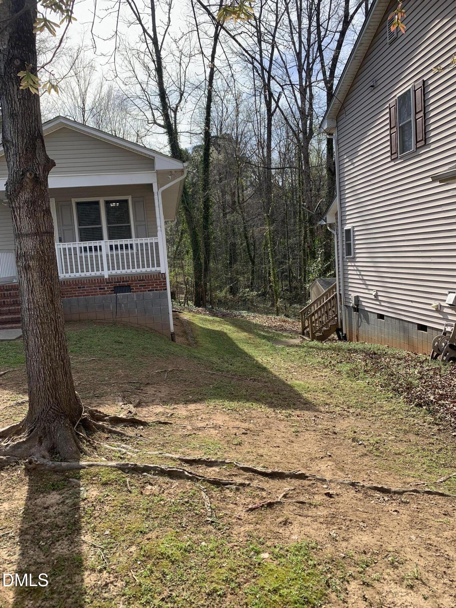 2513 Lindbergh Street