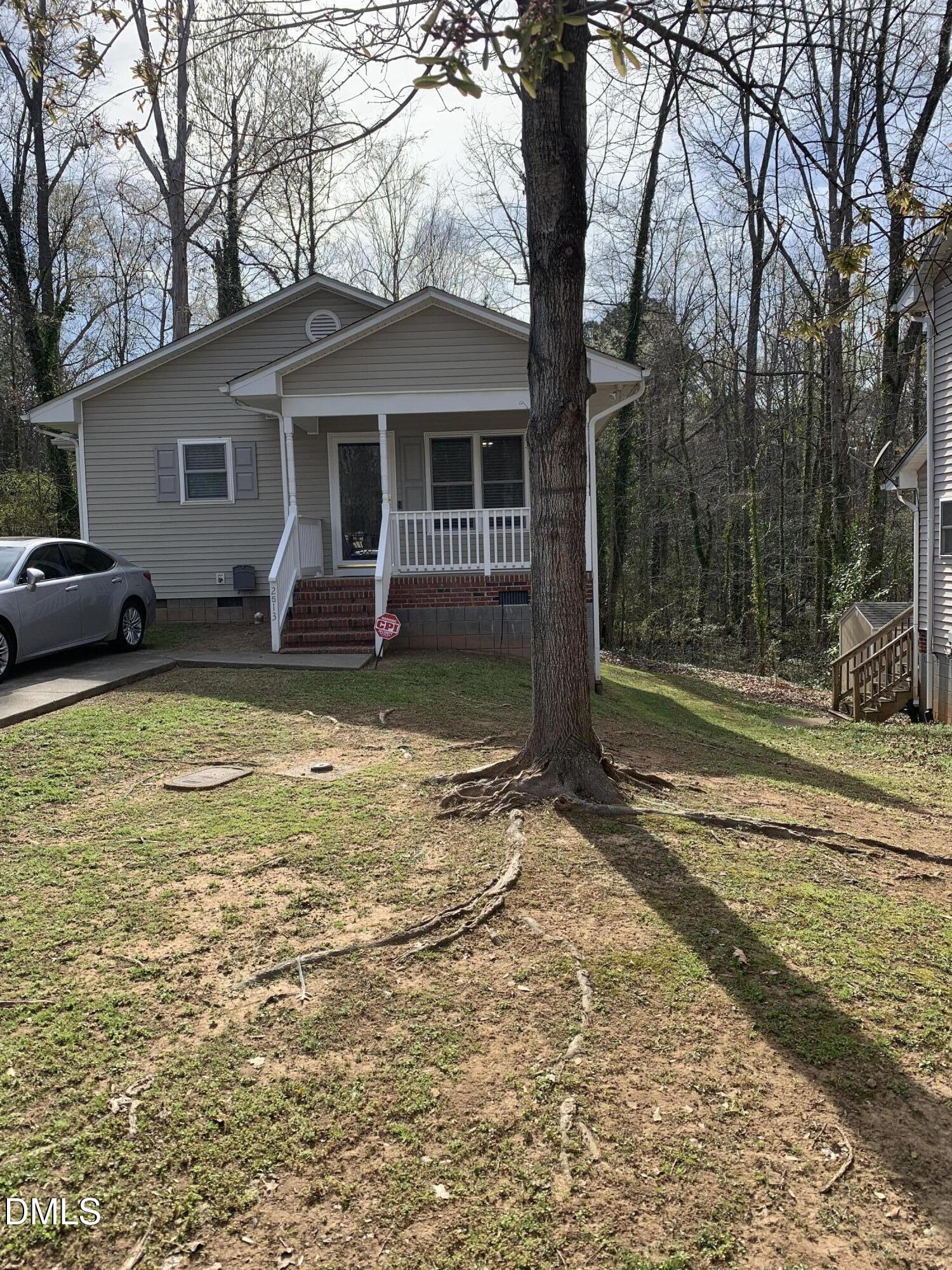 2513 Lindbergh Street