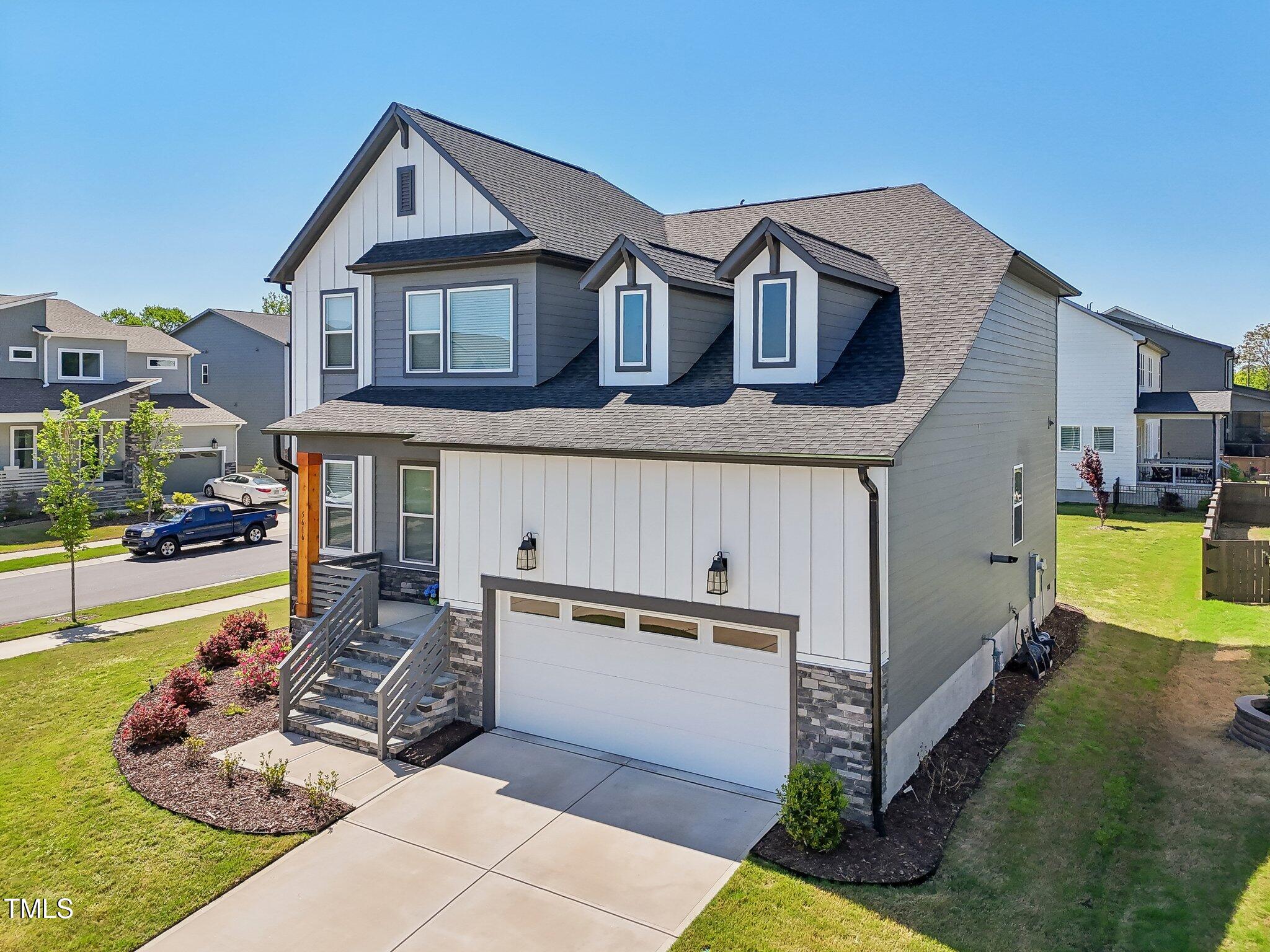 5616 Horsewalk Circle
