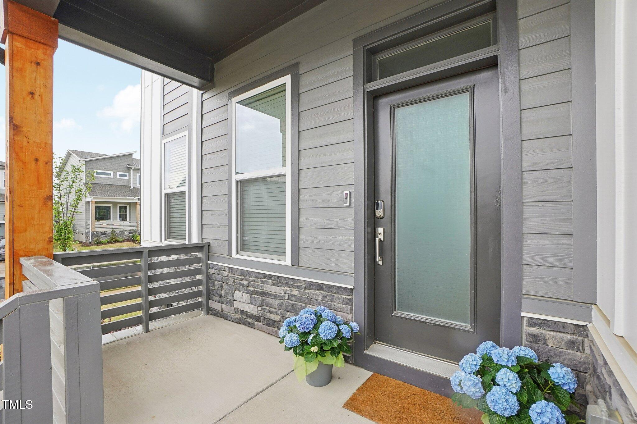 5616 Horsewalk Circle