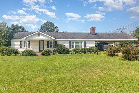 1169 Clayhole Road Dunn NC 28334