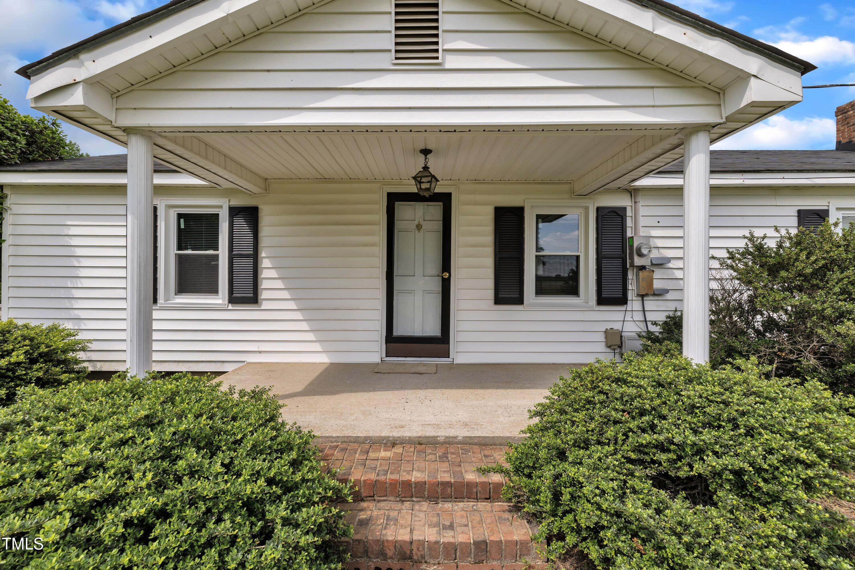 1169 Clayhole Road