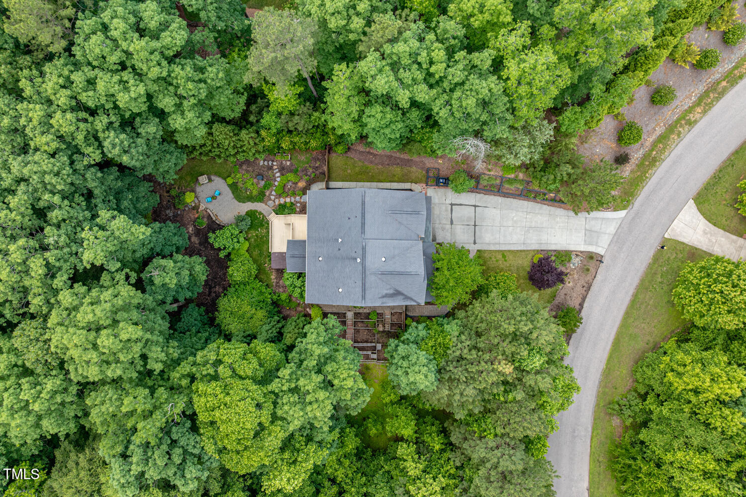 776 Legend Oaks Drive