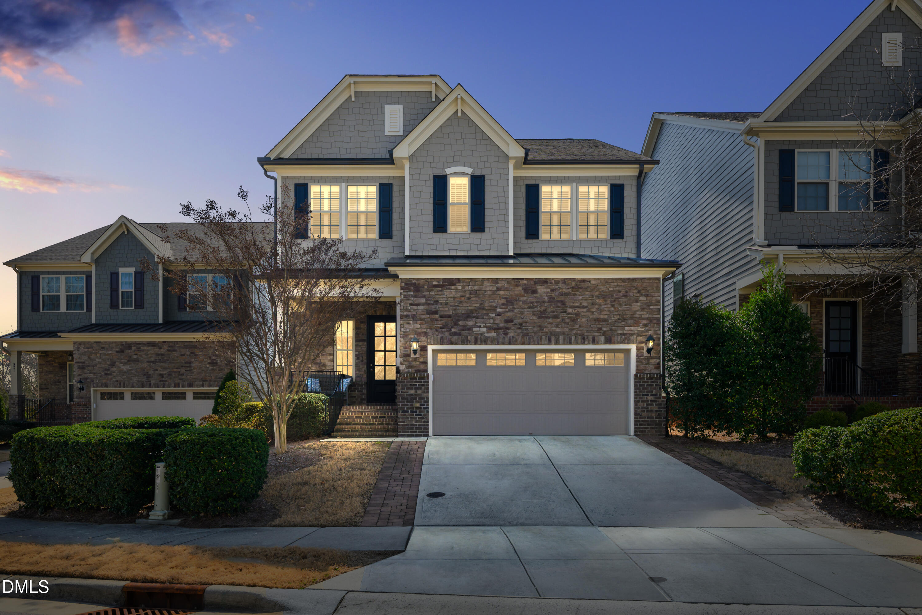 923 Regency Cottage Place