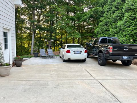 A home in Holly Springs