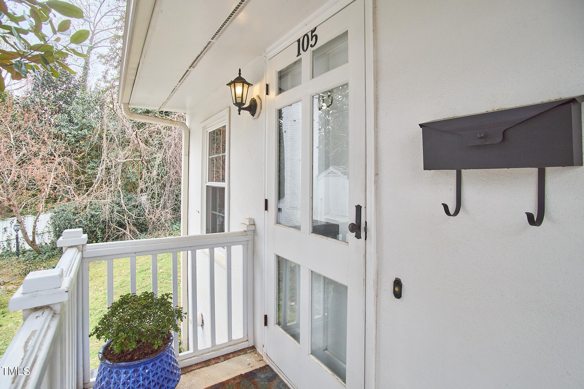 1921 Clark Avenue 105